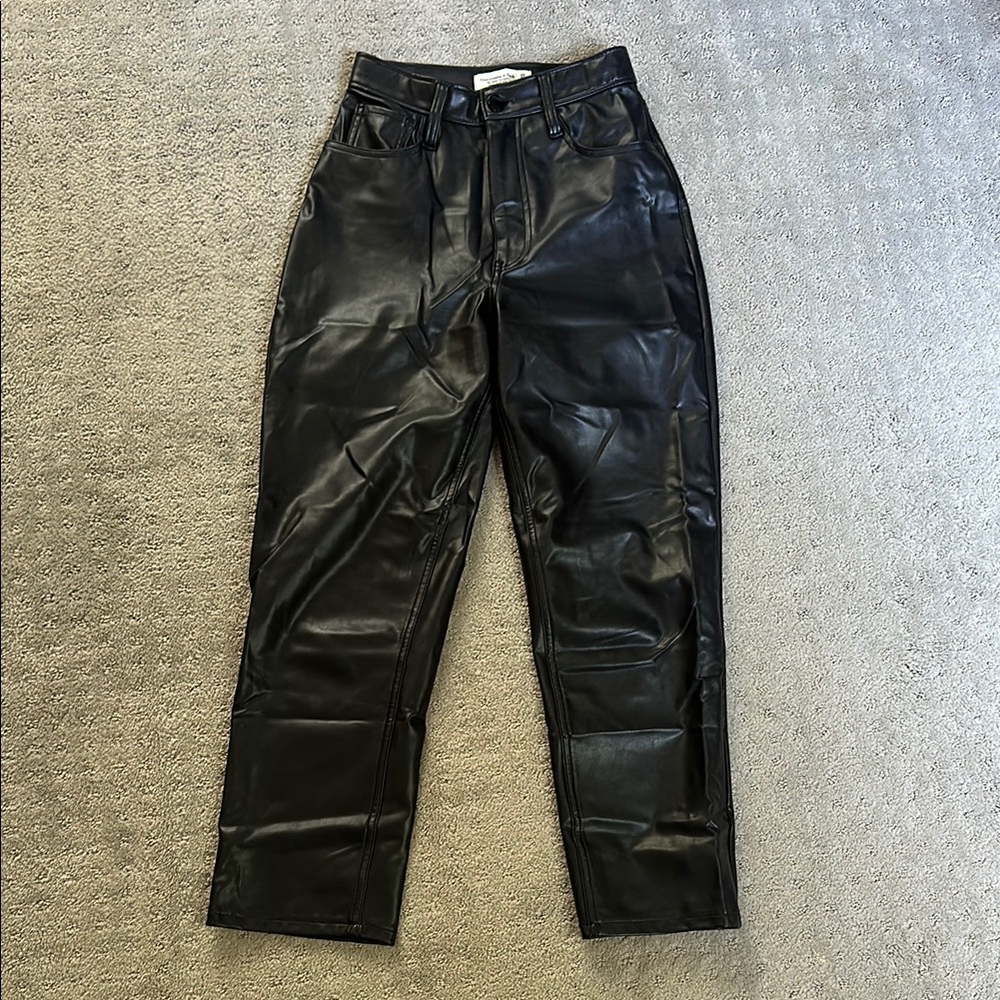 Abercrombie & Fitch Black Ankle Pants